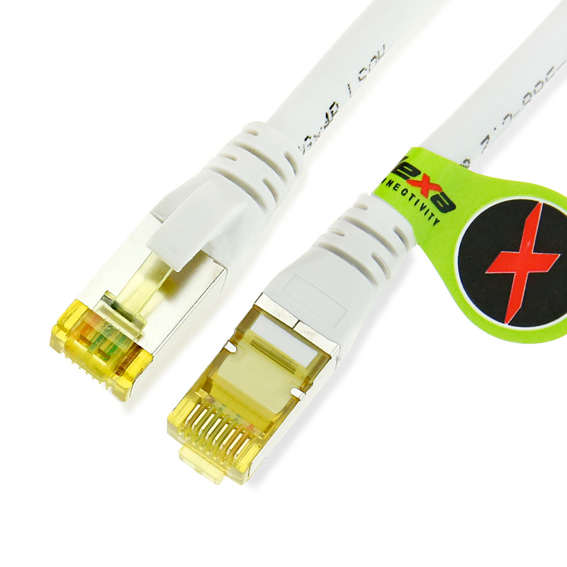 CABLECHOICE Cat6a Ethernet Cable 10 Gigabit/Sec High Speed LAN Internet/Patch Cable 24AWG Network Cable with Gold Plated RJ45 Snagless/Molded/Booted Connector 550MHz 5 Feet - White